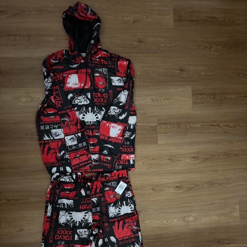 Anime Manga Graphic Hoodie & Shorts Set – Black/Red/White (Size L)